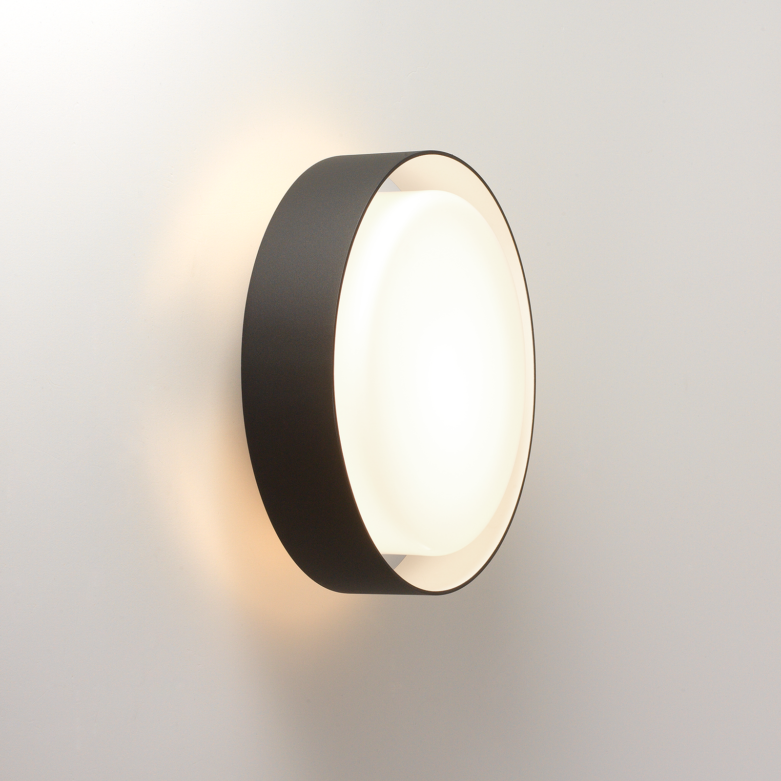 Marset Plaff-On! Wall / Ceiling Lamp IP54 普拉夫系列 壁 / 頂燈