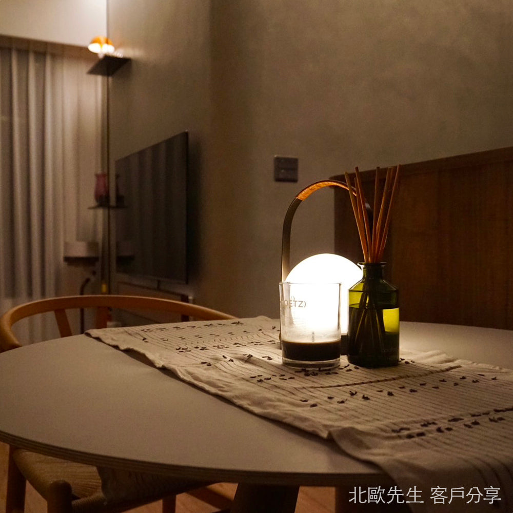 Audo Carrie Table Lamp IP44 輕巧無線 提籃造型 行動桌燈 - 特殊古銅色